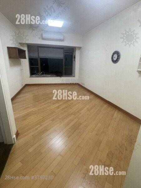 半岛豪庭 售盘 3 房 718 平方尺