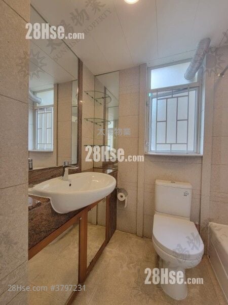 海逸豪园 售盘 3 房 886 平方尺