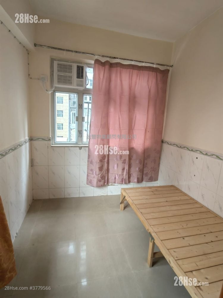 Wah To Building Rental 2 Bedrooms , 1 Bathroom 363 ft²
