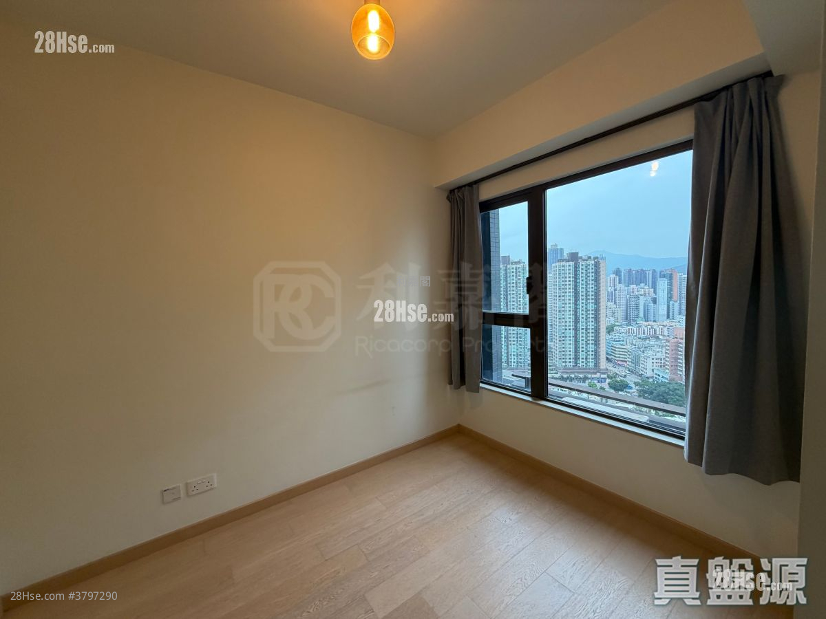 Sol City Sell 2 Bedrooms , 1 Bathroom 496 ft²