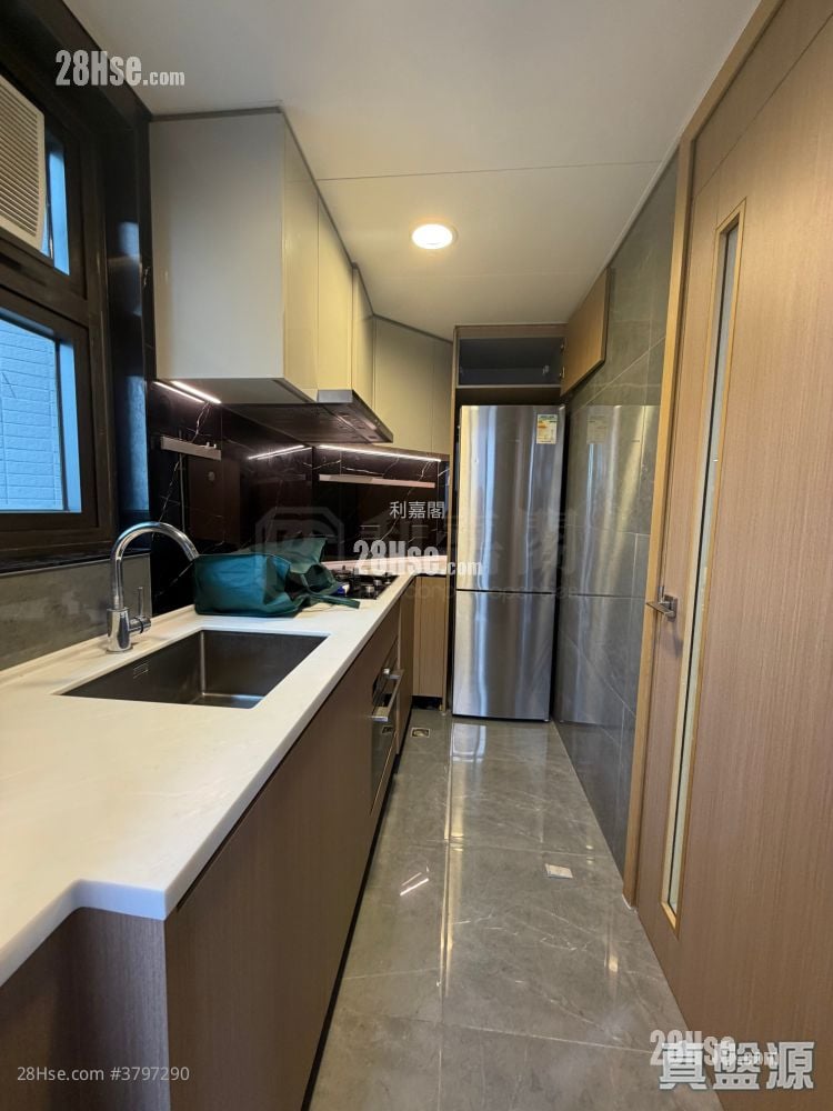 Sol City Sell 2 Bedrooms , 1 Bathroom 496 ft²