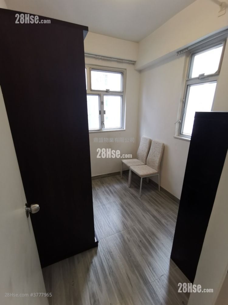 Luen Wai Apartment Rental 2 Bedrooms , 1 Bathroom 328 ft²