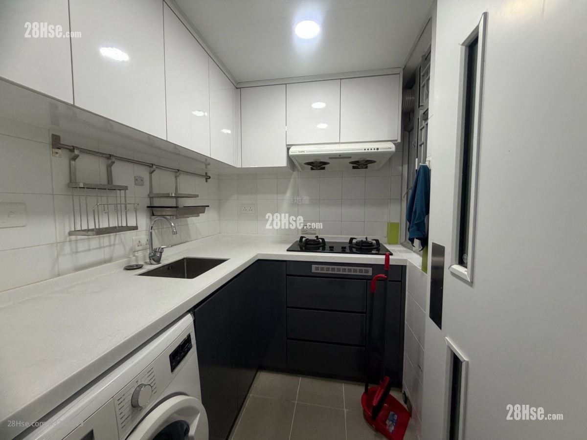 Hoi Lok Court Sell 1 Bedroom 391 ft²