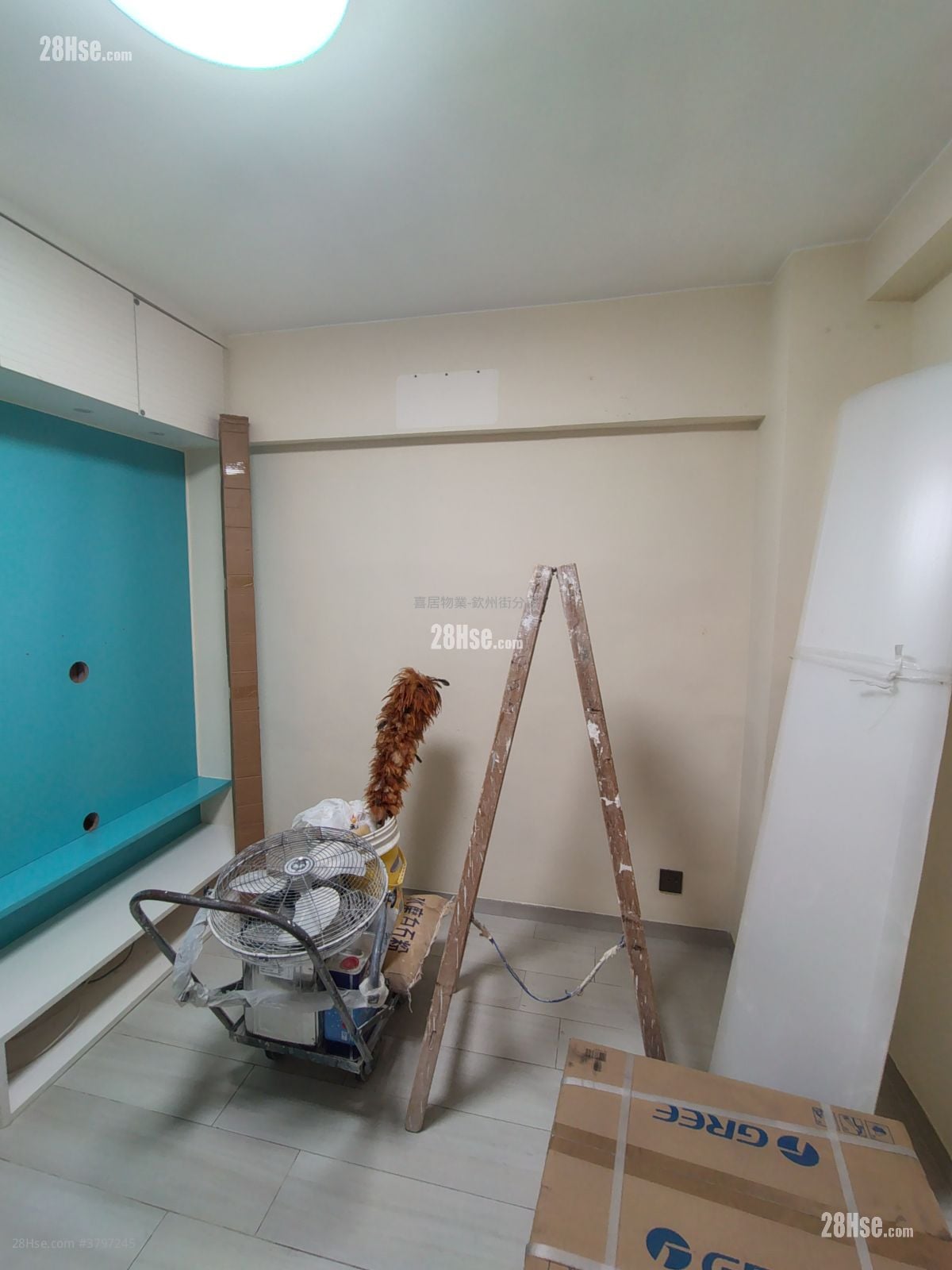 恒威阁 租盘 2 房 , 1 浴室 299 平方尺