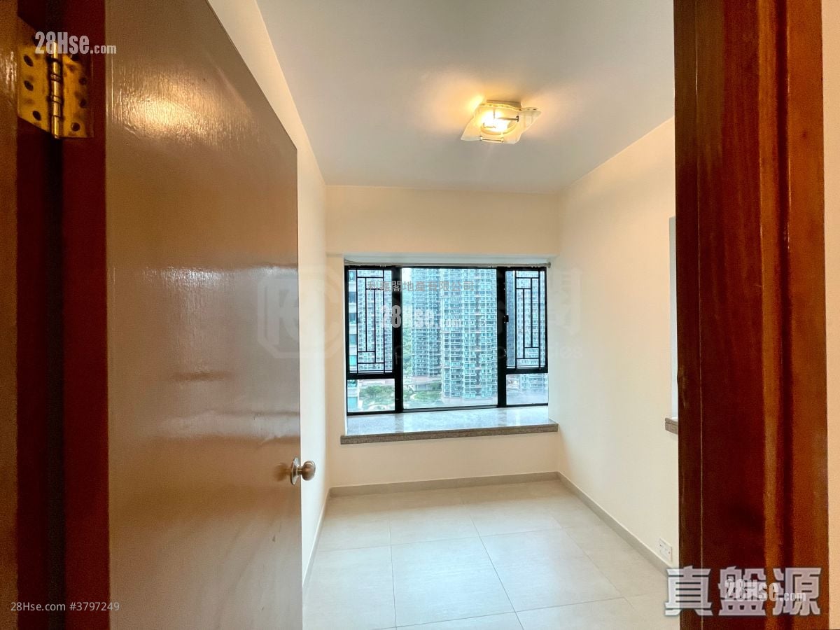 The Metro City Sell 2 Bedrooms , 1 Bathroom 406 ft²