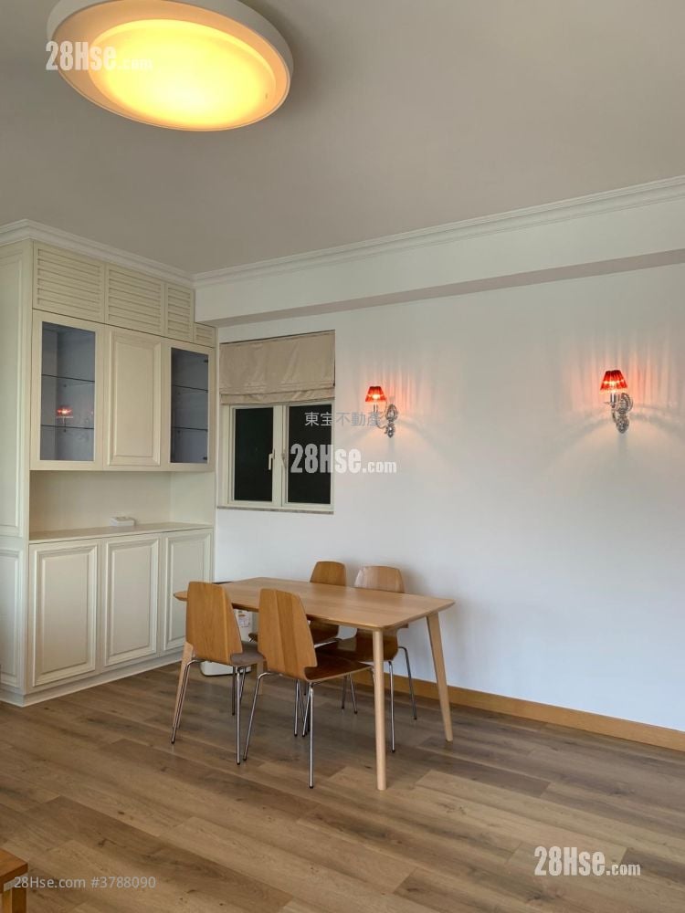 慧云峰 租盘 2 房 , 2 浴室 744 平方尺