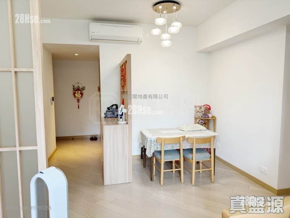 峻峦 售盘 2 房 , 1 浴室 581 平方尺