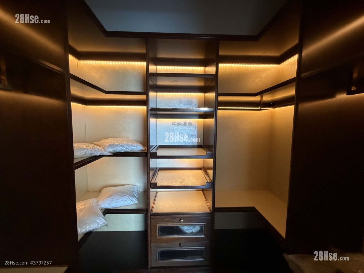 Mayfair By The Sea Sell 4 Bedrooms 1,774 ft²