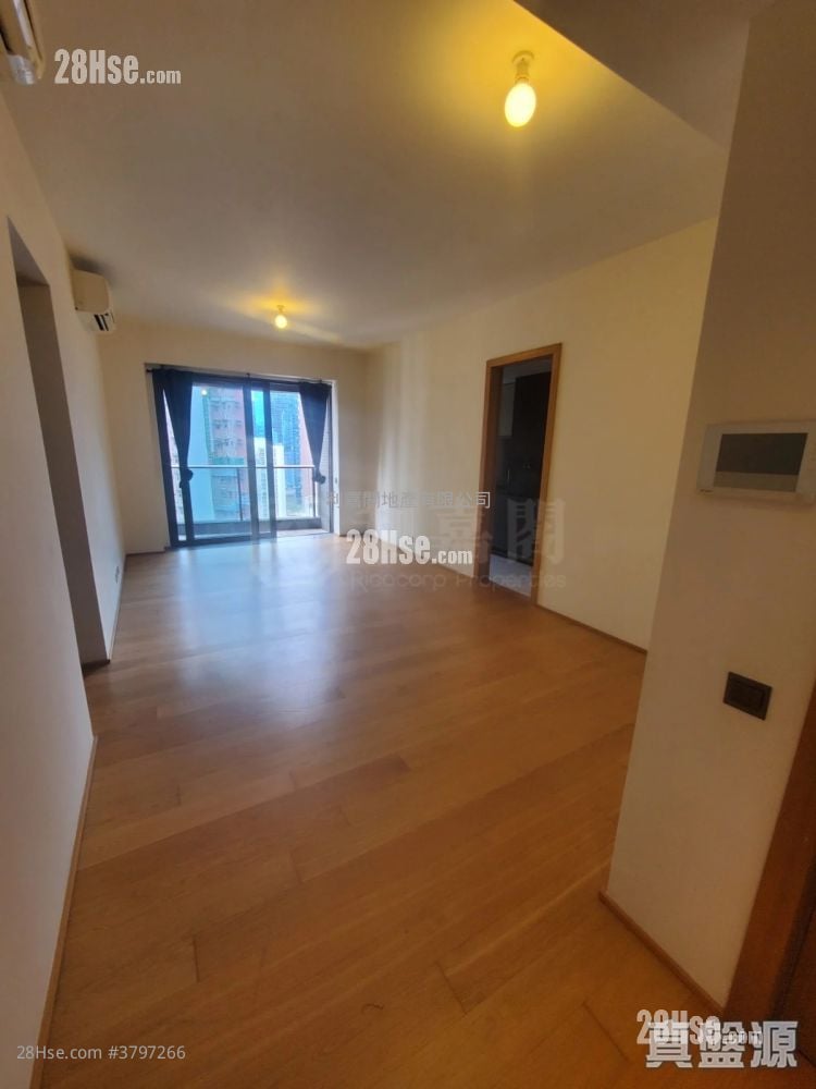 殷然 售盘 2 房 , 2 浴室 922 平方尺