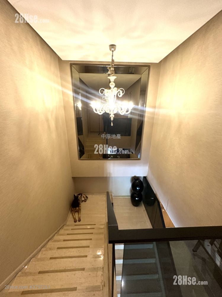 The Great Hill Sell 4 Bedrooms 2,580 ft²