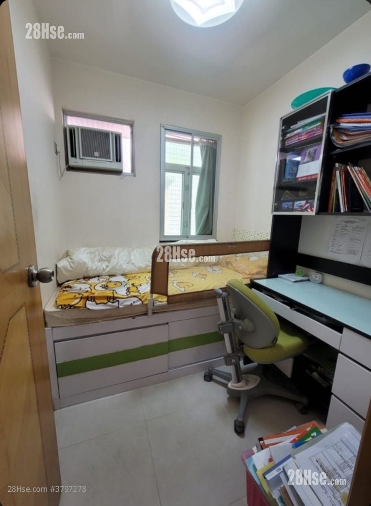 Village Rental 2 Bedrooms , 2 Bathrooms 700 ft²