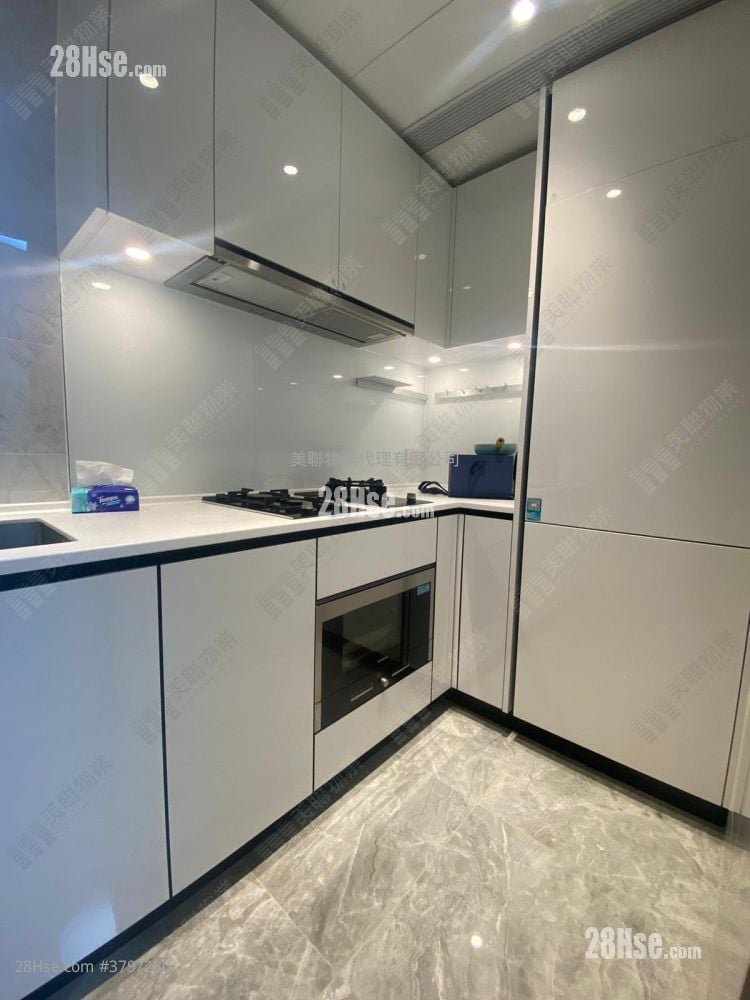 Marini 租盘 3 房 , 2 浴室 770 平方尺