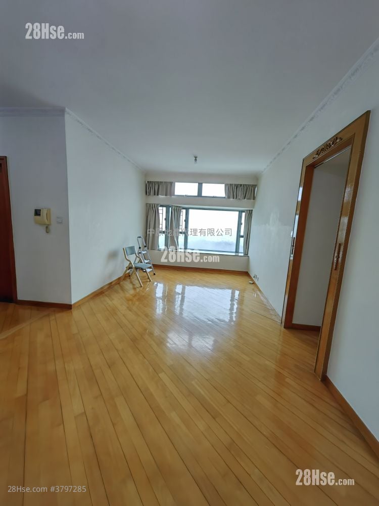 东堤湾畔 售盘 3 房 813 平方尺