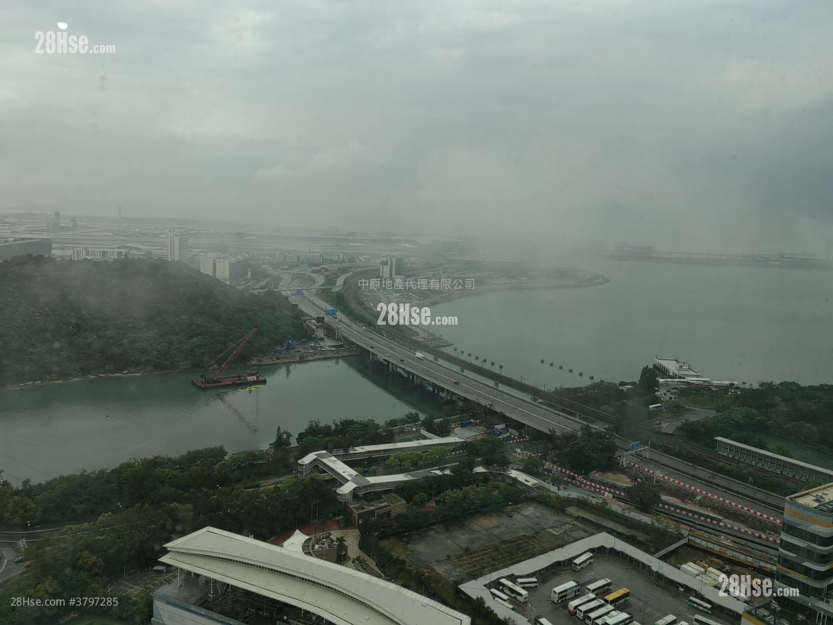 东堤湾畔 售盘 3 房 813 平方尺