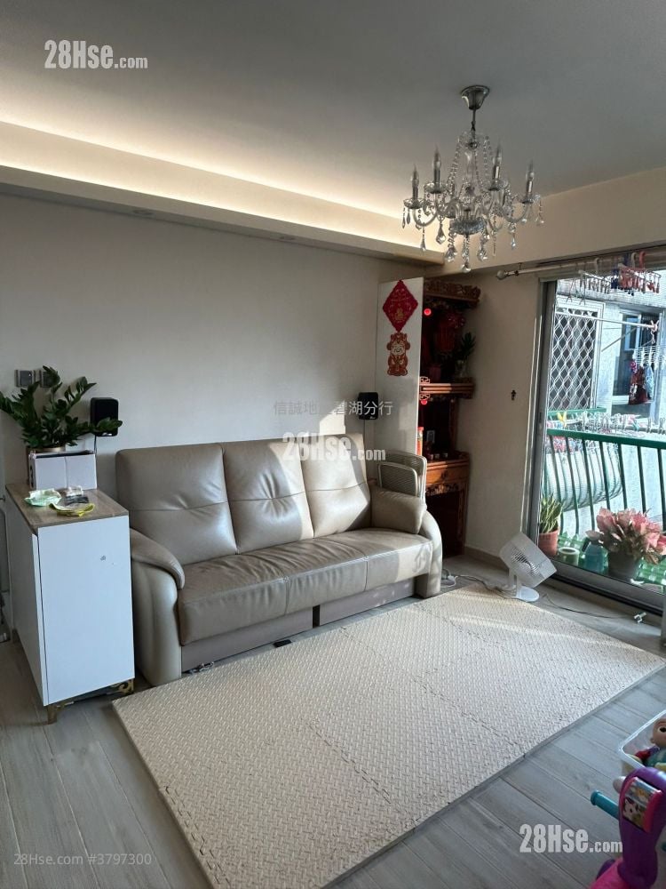 Vienna Garden Sell 3 Bedrooms , 2 Bathrooms 732 ft²