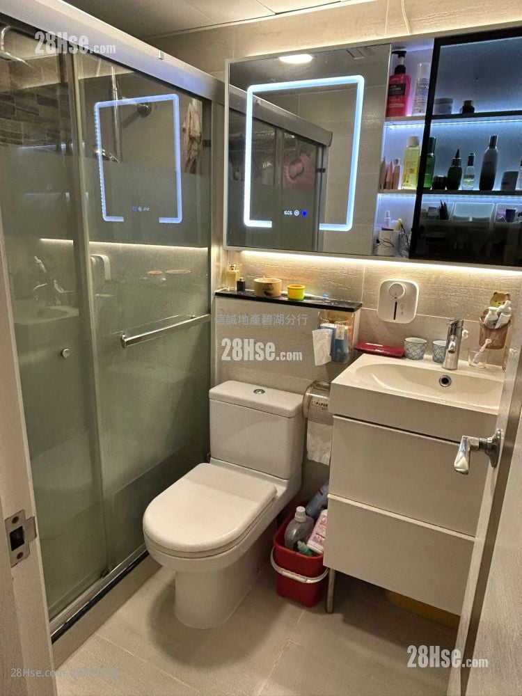 Vienna Garden Sell 3 Bedrooms , 2 Bathrooms 732 ft²