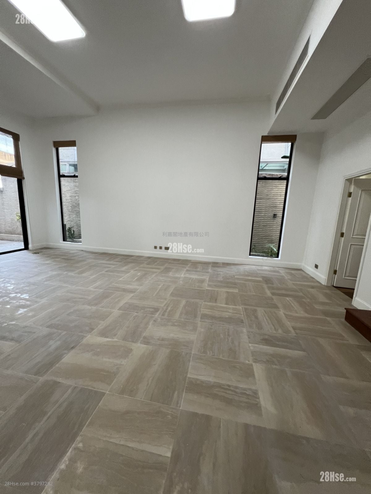 御林皇府 售盘 5+ 房 4,048 平方尺