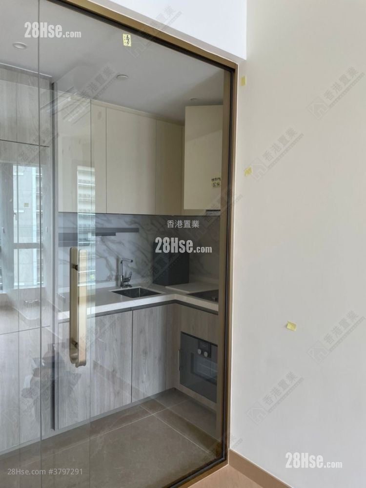 维港滙 售盘 2 房 , 1 浴室 493 平方尺