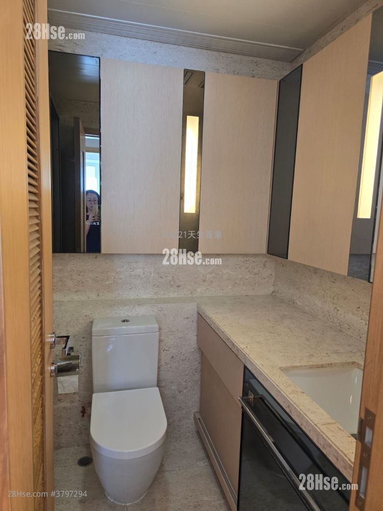 Avignon Rental 5+ Bedrooms , 3 Bathrooms 1,100 ft²