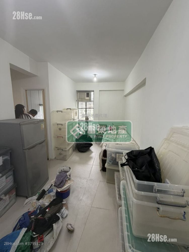 Ample Building Sell 2 Bedrooms , 1 Bathroom 410 ft²