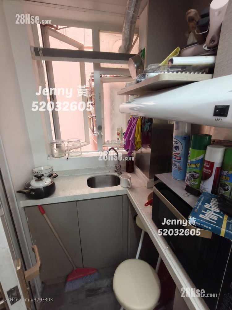 金冠大厦 租盘 4 房 , 2 浴室 644 平方尺