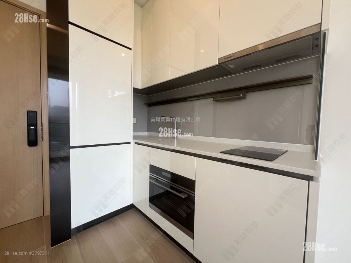 Nexus Grand Sell 1 Bedroom 279 ft²