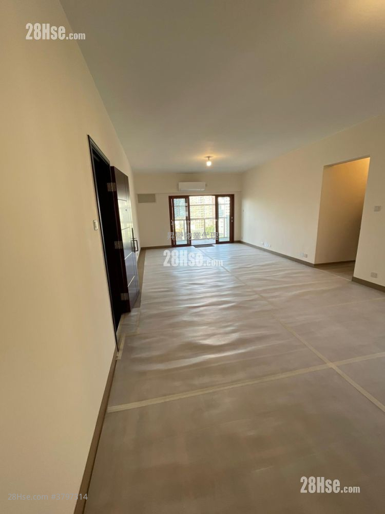 The Dahfuldy Rental 4 Bedrooms , 3 Bathrooms 1,514 ft²