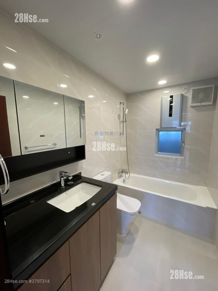 The Dahfuldy Rental 4 Bedrooms , 3 Bathrooms 1,514 ft²