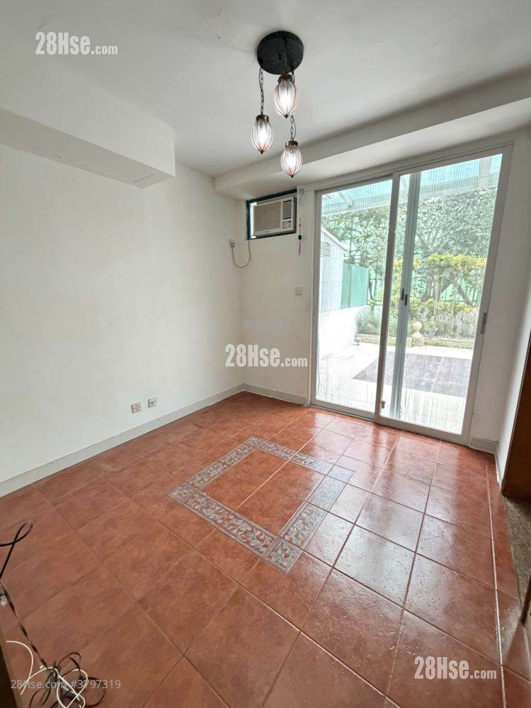 加州花园 租盘 3 房 , 2 浴室 1,017 平方尺