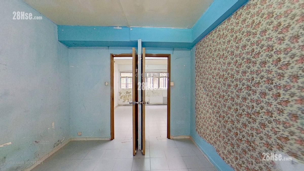 bedroom 2: 18-20 Hillier Street Rental 2 Bedrooms , 1 Bathroom 543 ft²