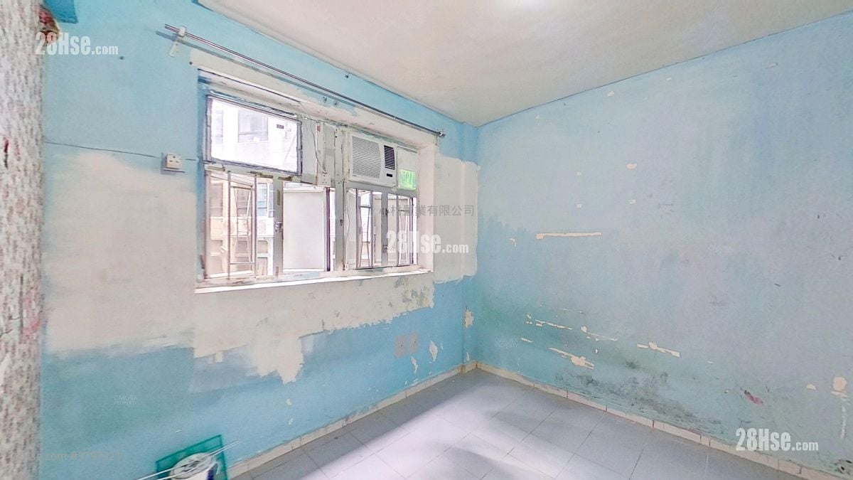 bedroom 2: 18-20 Hillier Street Rental 2 Bedrooms , 1 Bathroom 543 ft²