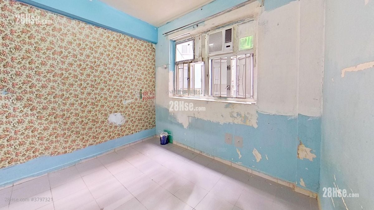 bedroom 2: 18-20 Hillier Street Rental 2 Bedrooms , 1 Bathroom 543 ft²