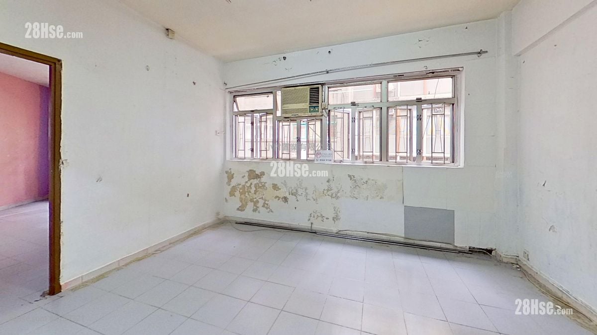 living room: 18-20 Hillier Street Rental 2 Bedrooms , 1 Bathroom 543 ft²