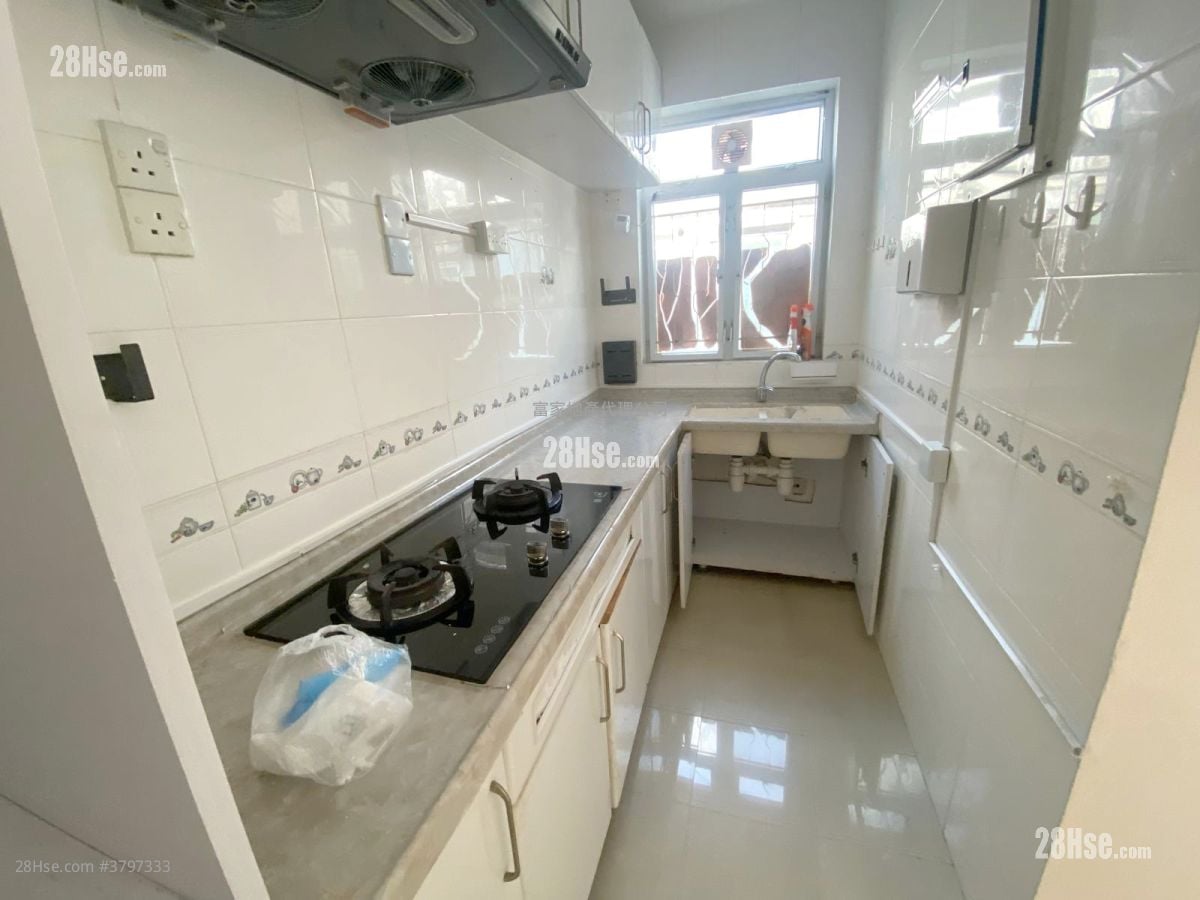 Village Rental 2 Bedrooms , 2 Bathrooms 700 ft²