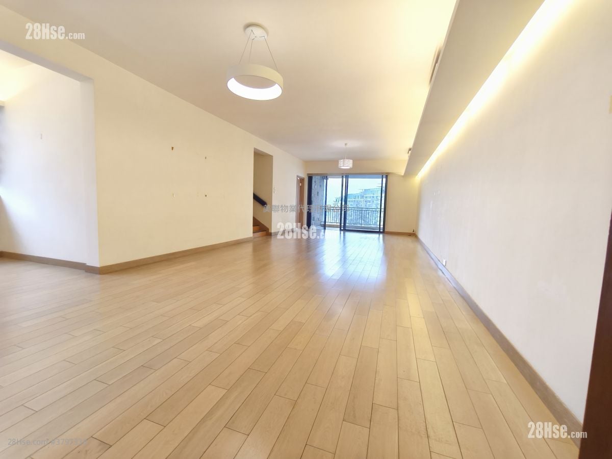 愚园 售盘 4 房 , 4 浴室 2,135 平方尺