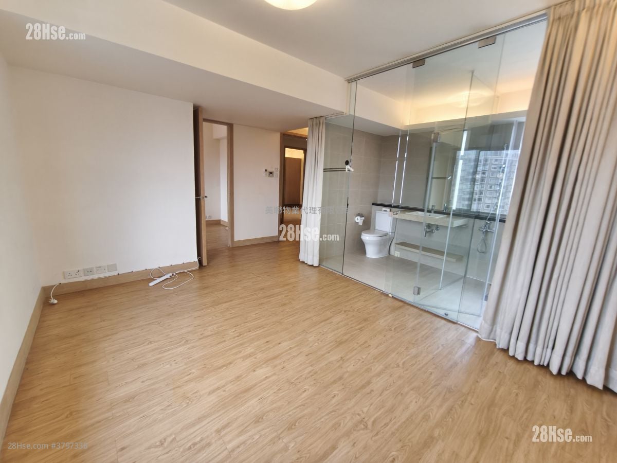 愚园 售盘 4 房 , 4 浴室 2,135 平方尺