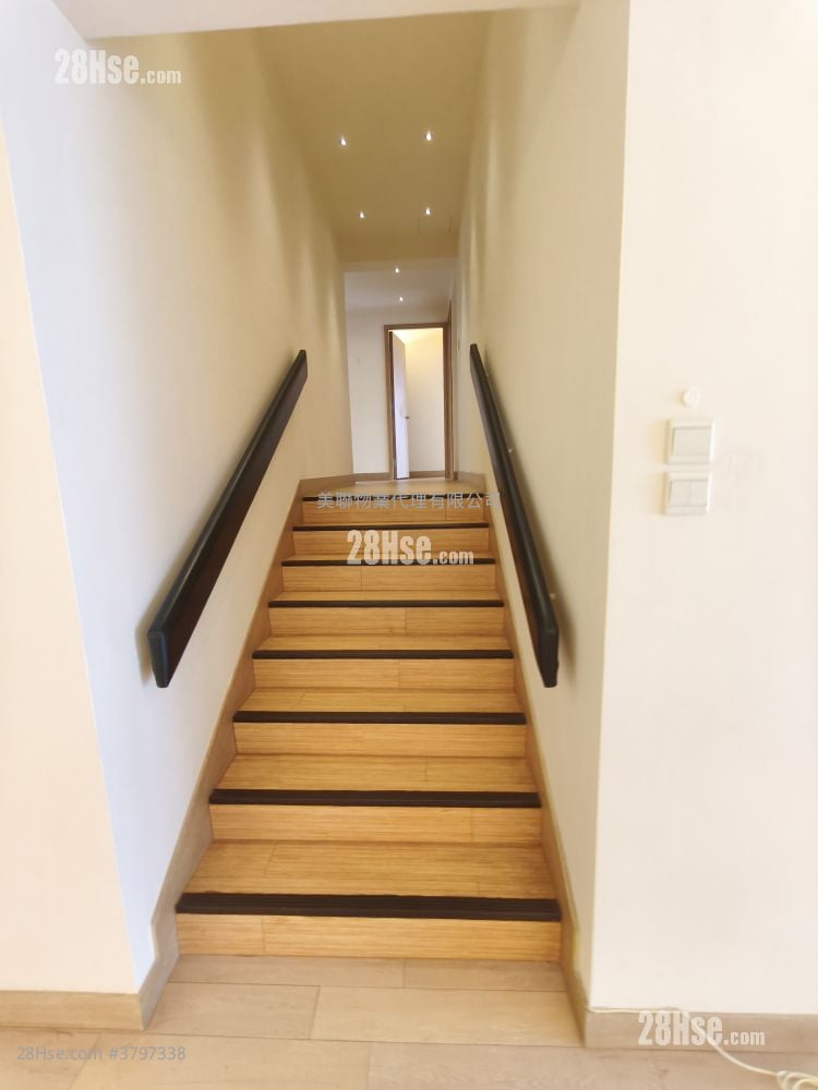 愚园 售盘 4 房 , 4 浴室 2,135 平方尺