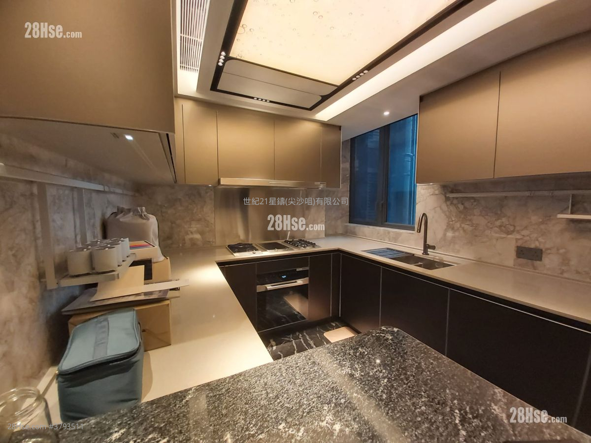 kitchen: Cullinan Sky Rental 4 Bedrooms , 3 Bathrooms 1,993 ft²