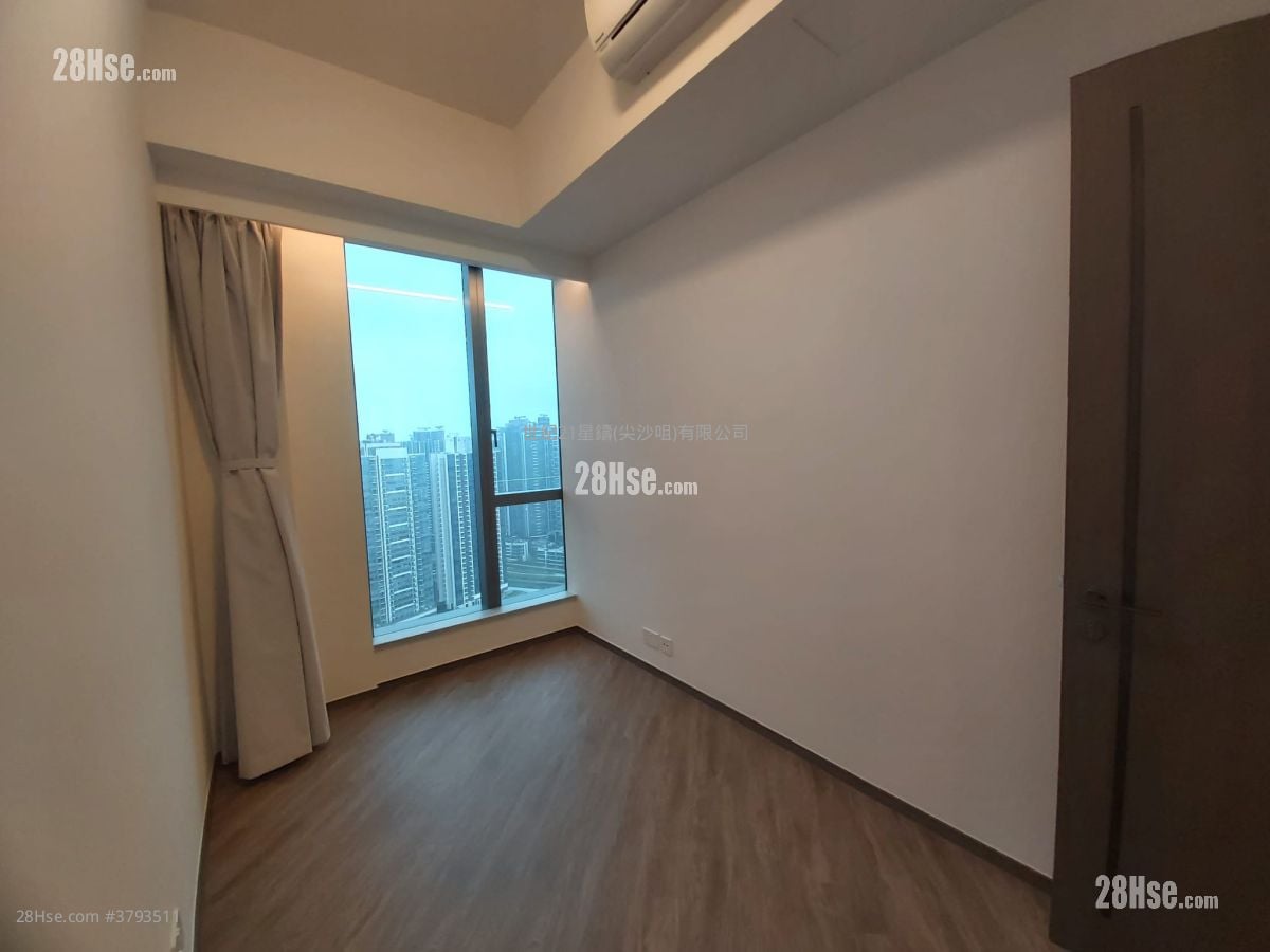 bedroom 3: Cullinan Sky Rental 4 Bedrooms , 3 Bathrooms 1,993 ft²