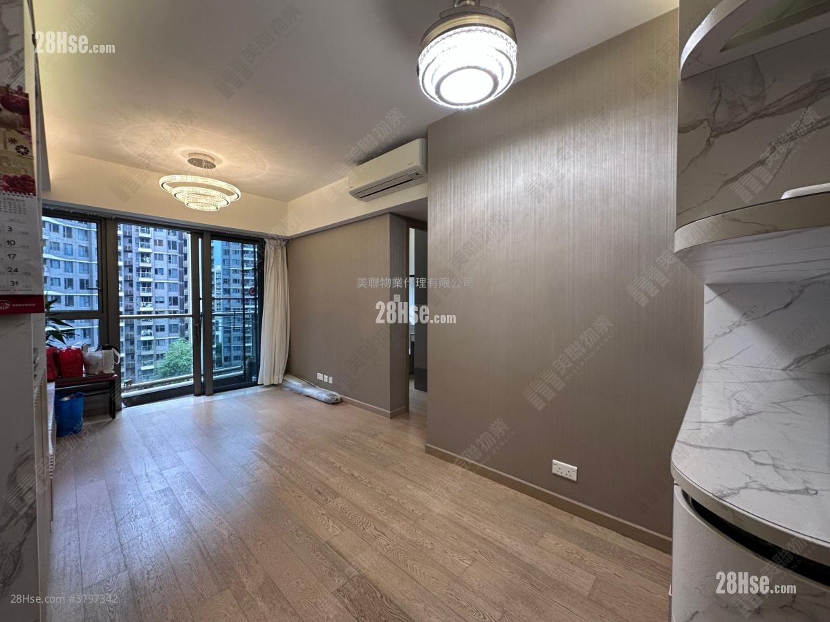 Solaria Sell 3 Bedrooms 597 ft²