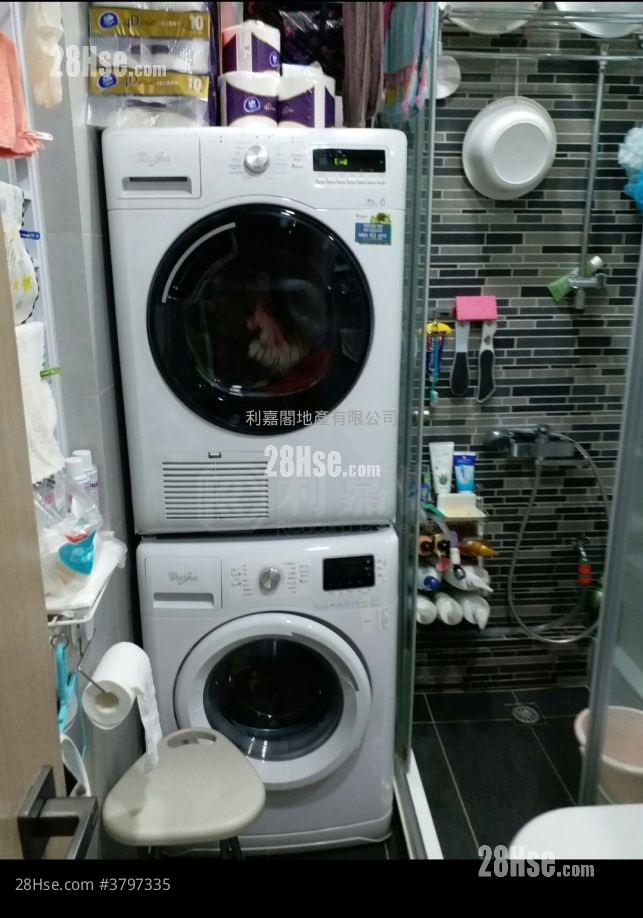 红棉大厦 售盘 2 房 , 1 浴室 561 平方尺