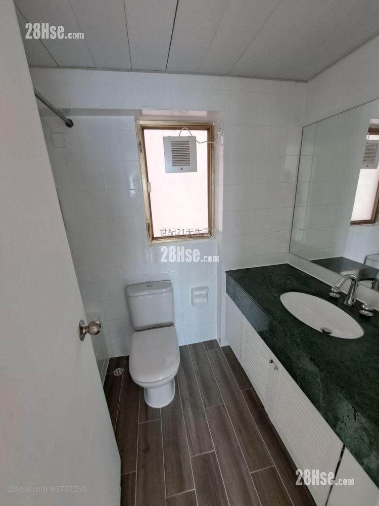 香港黄金海岸 租盘 4 房 , 2 浴室 1,069 平方尺