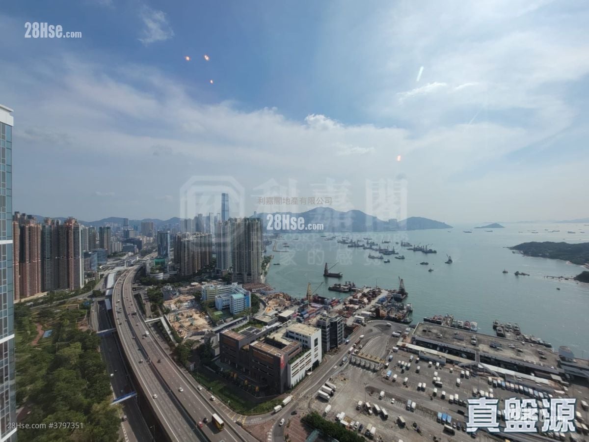 Cullinan West Sell 4 Bedrooms , 3 Bathrooms 1,342 ft²