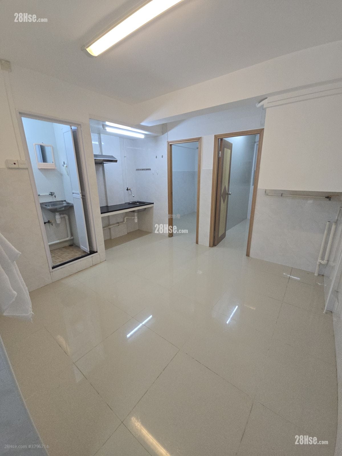 Village Rental 2 Bedrooms , 1 Bathroom 300 ft²