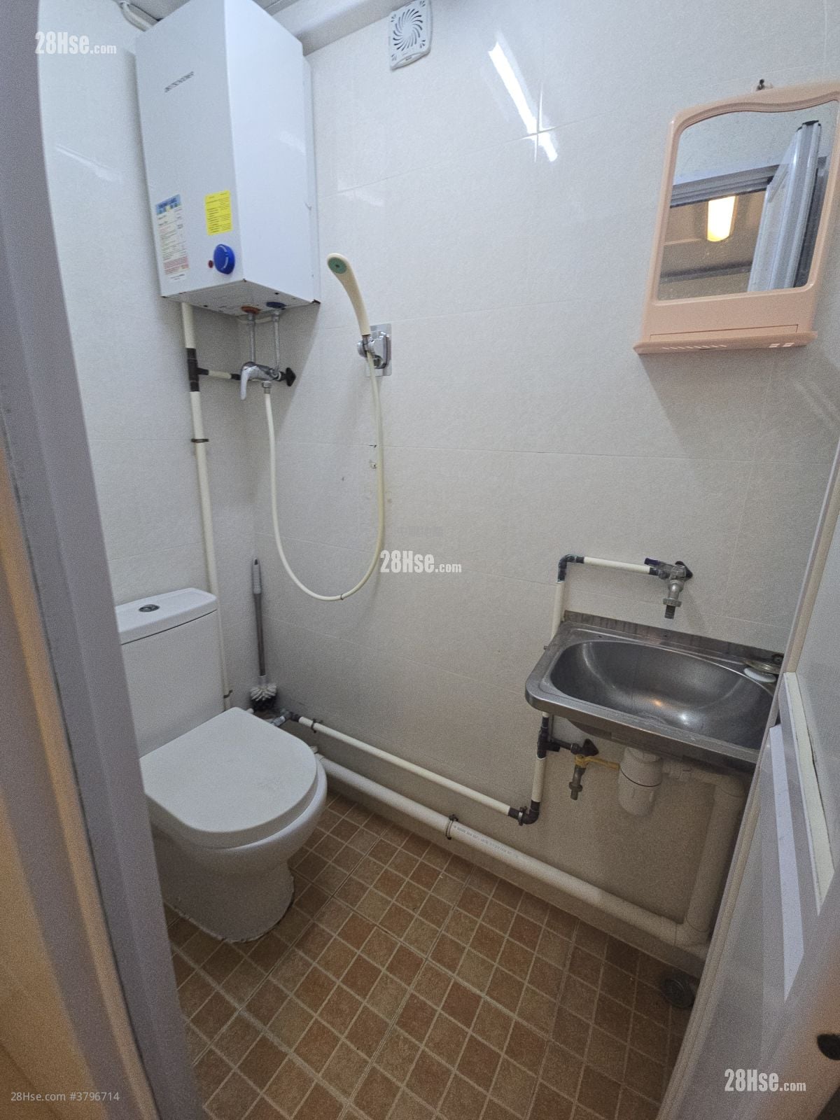 Village Rental 2 Bedrooms , 1 Bathroom 300 ft²