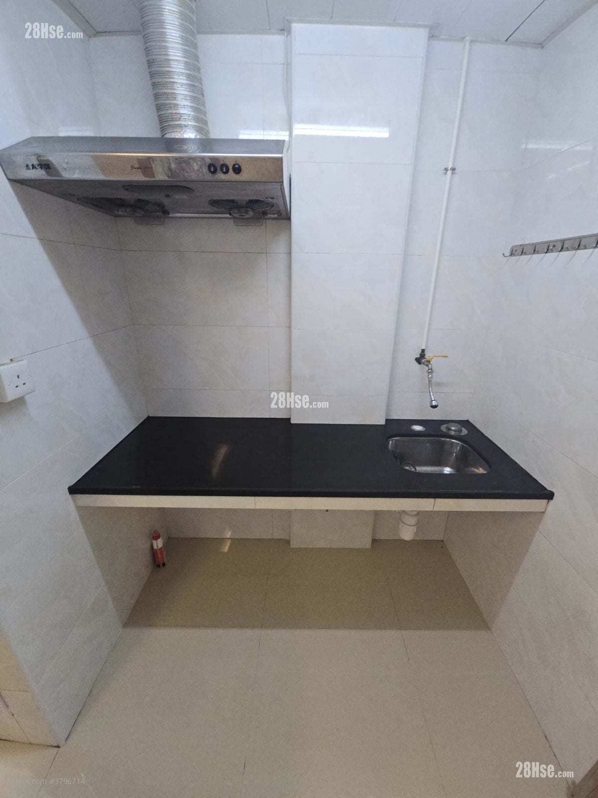 Village Rental 2 Bedrooms , 1 Bathroom 300 ft²