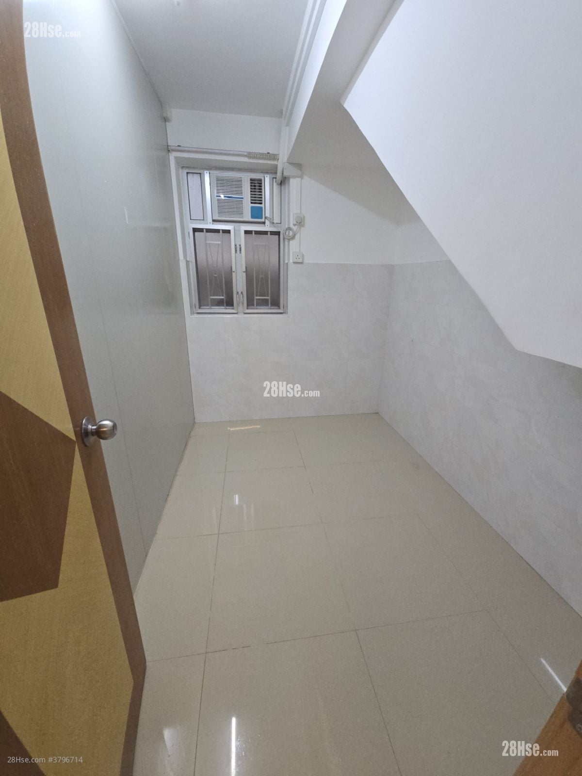 Village Rental 2 Bedrooms , 1 Bathroom 300 ft²