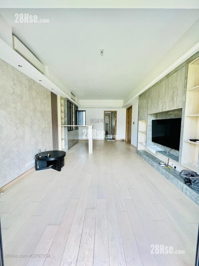 The Bloomsway Sell 4 Bedrooms , 4 Bathrooms 1,259 ft²