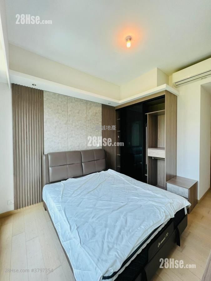 The Bloomsway Sell 4 Bedrooms , 4 Bathrooms 1,259 ft²