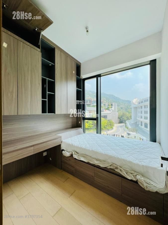 The Bloomsway Sell 4 Bedrooms , 4 Bathrooms 1,259 ft²